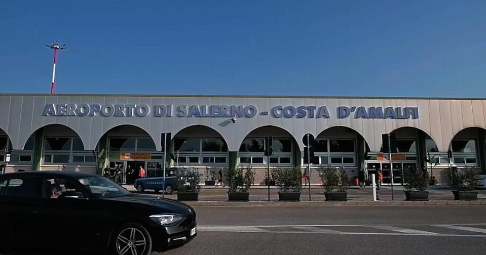 Dimora Del Corso Apartman Salerno Kültér fotó