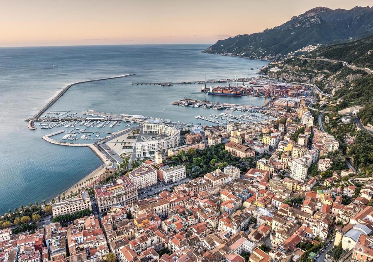 Dimora Del Corso Apartman Salerno Kültér fotó